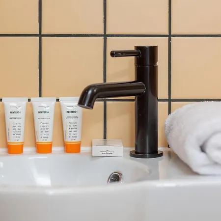 Marszalkowska 140 In The Center Of By Renters Varsavia