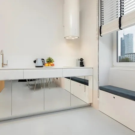 Marszalkowska 140 In The Center Of By Renters