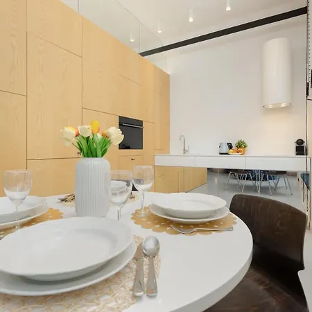 Marszalkowska 140 In The Center Of By Renters 바르샤바