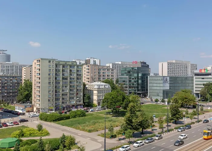 Marszalkowska 140 In The Center Of By Renters شقة وارسو