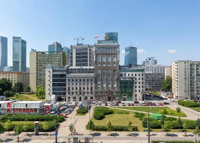 Marszalkowska 140 In The Center Of By Renters شقة وارسو