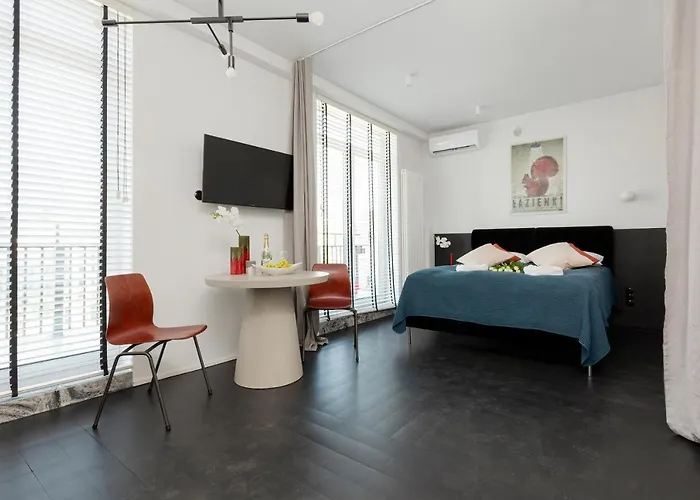 Marszalkowska 140 In The Center Of By Renters Apartman *