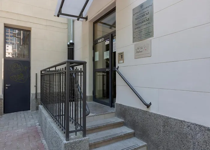 Marszalkowska 140 In The Center Of By Renters *