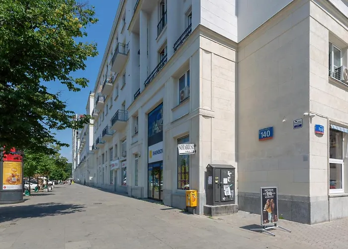 Marszalkowska 140 In The Center Of By Renters *