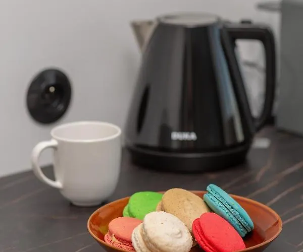 Marszalkowska 140 In The Center Of By Renters *