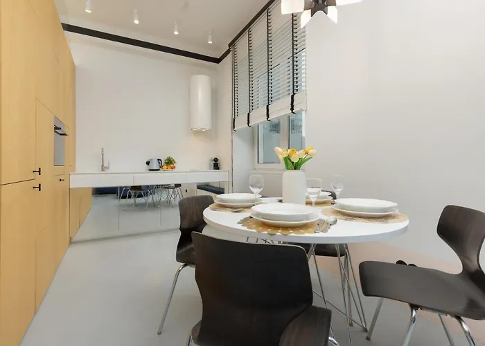 Marszalkowska 140 In The Center Of By Renters Apartman *