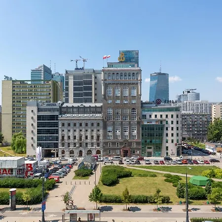 Marszalkowska 140 In The Center Of By Renters דירה ורשה