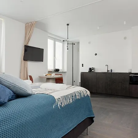 Marszalkowska 140 In The Center Of By Renters